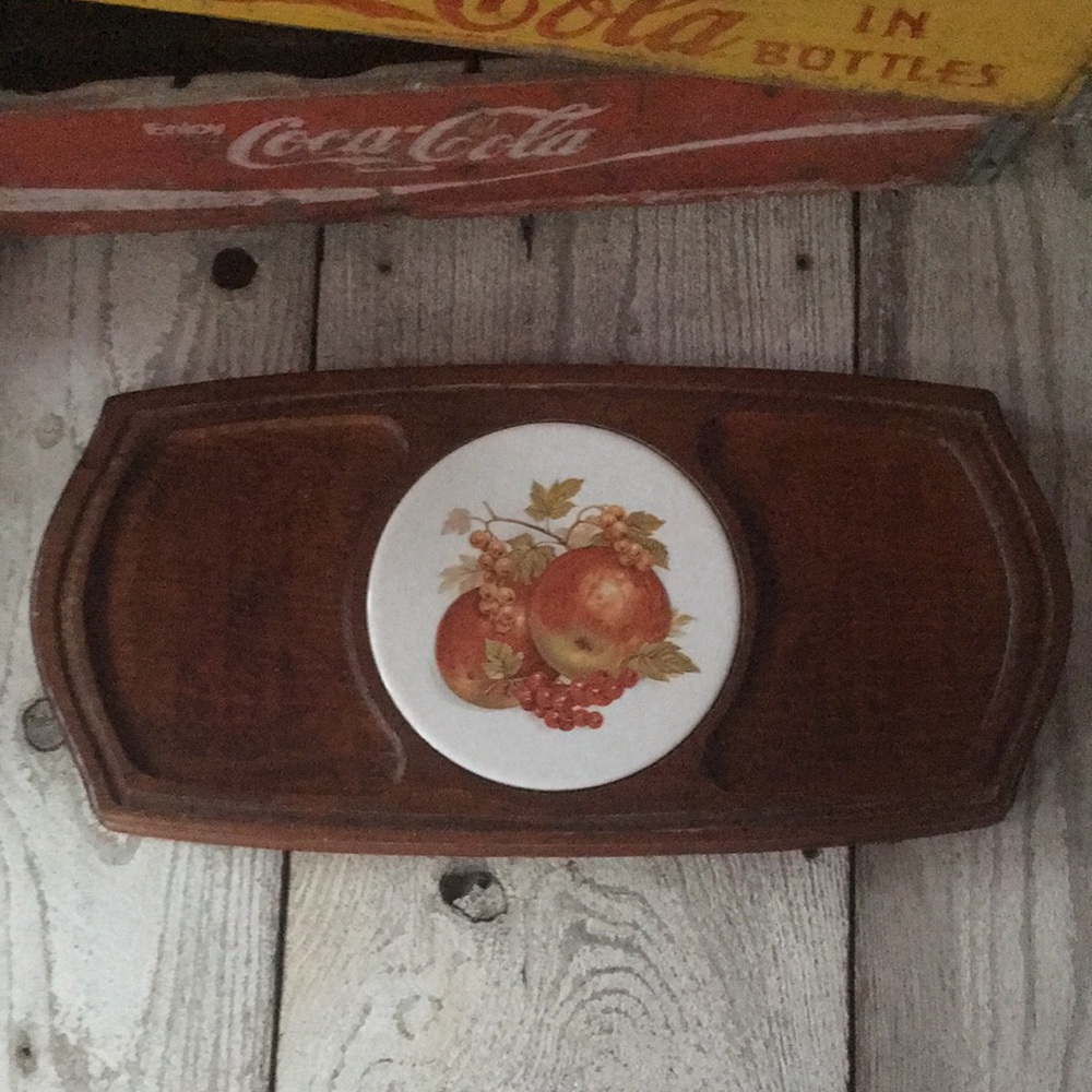 Vintage Cheese Board with Apple Design Insert